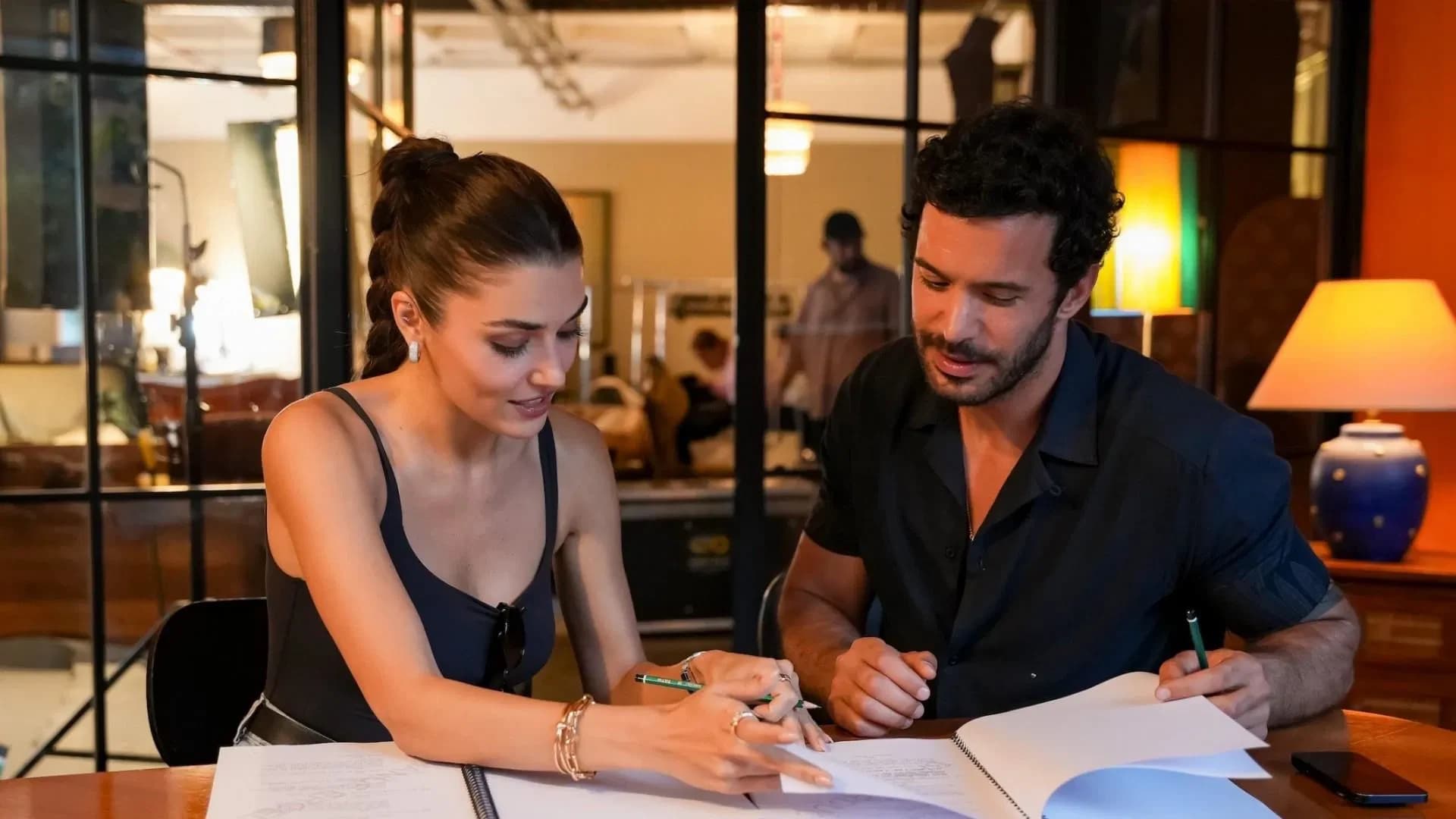 ქარს მიენდე